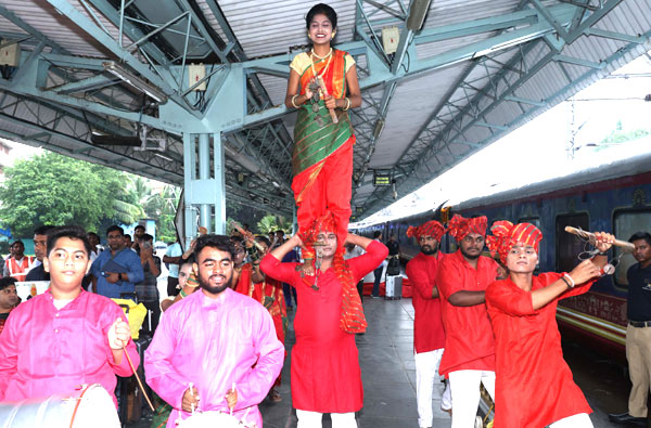 Deccan Odyssey Innaugration Departure